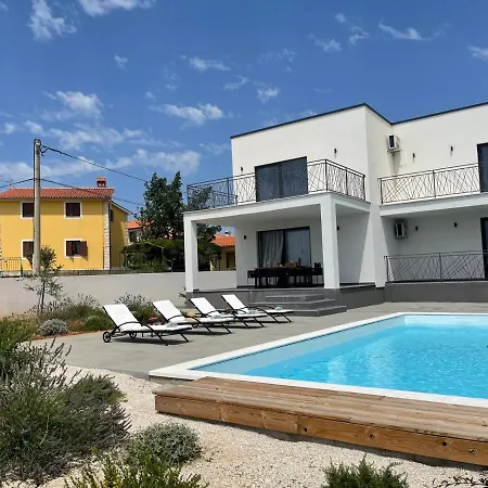 Family House Seamare III *