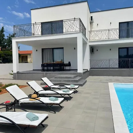 Family House Seamare III *